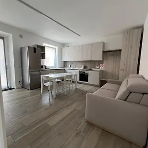 https://ap-house.hotelinveneto.com